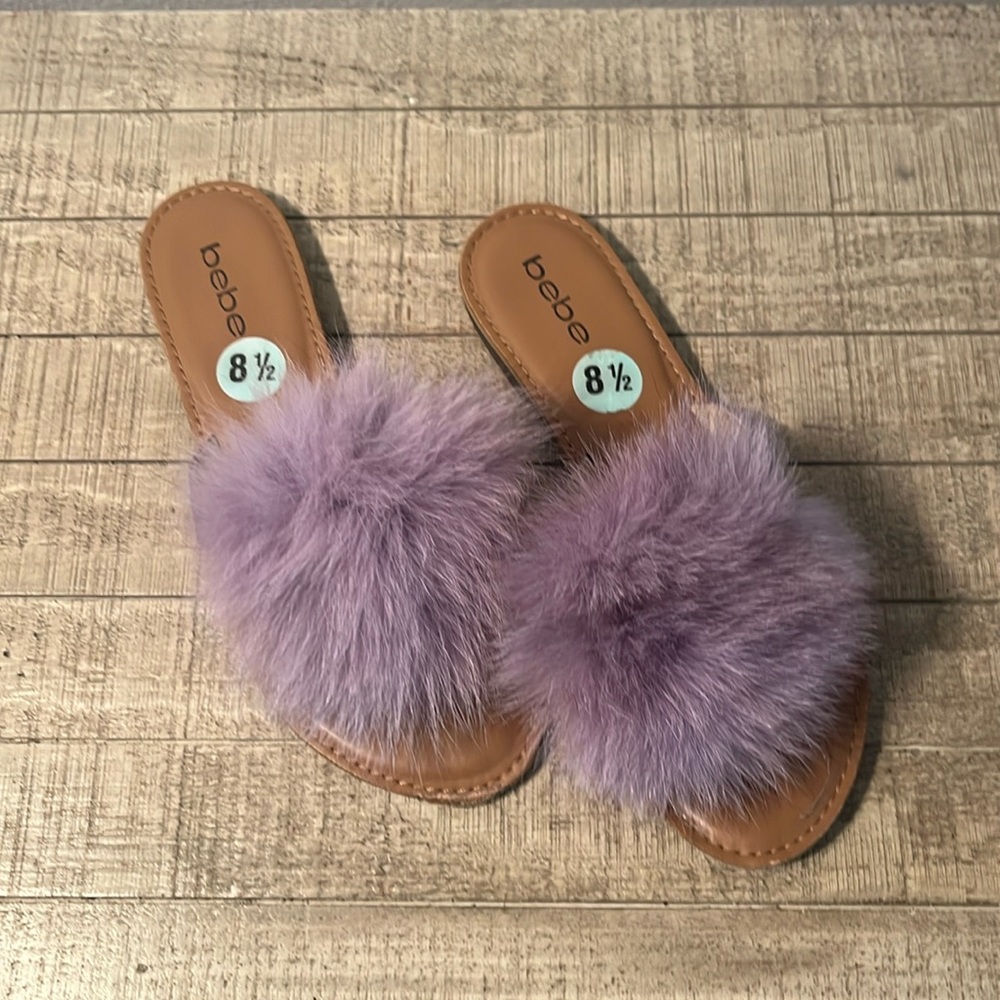 BEBE Katerina Purple Faux Fur Puff Ball
Sandal Flip Flops size 8.5